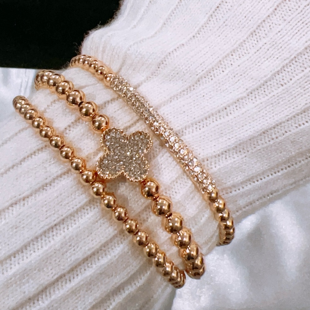 ❌SOLD❌Elegant Gold Beaded Bracelet Set